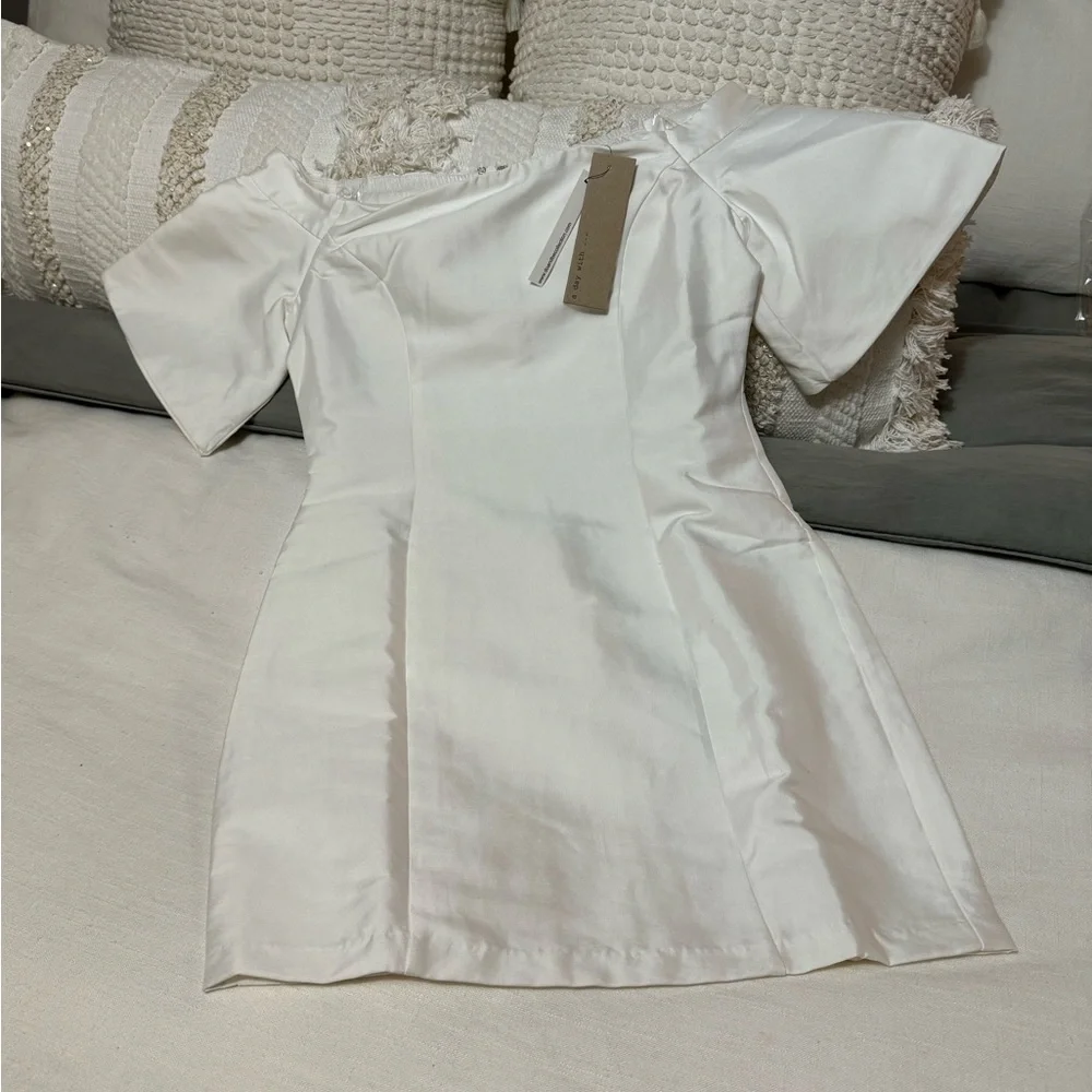 Do+Be | White Satin Off Shoulder Midi Dress | S - Picture 12 of 13
